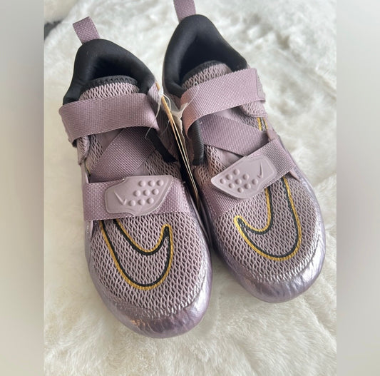 Nike Cycling Shoes - Size 6 Women's