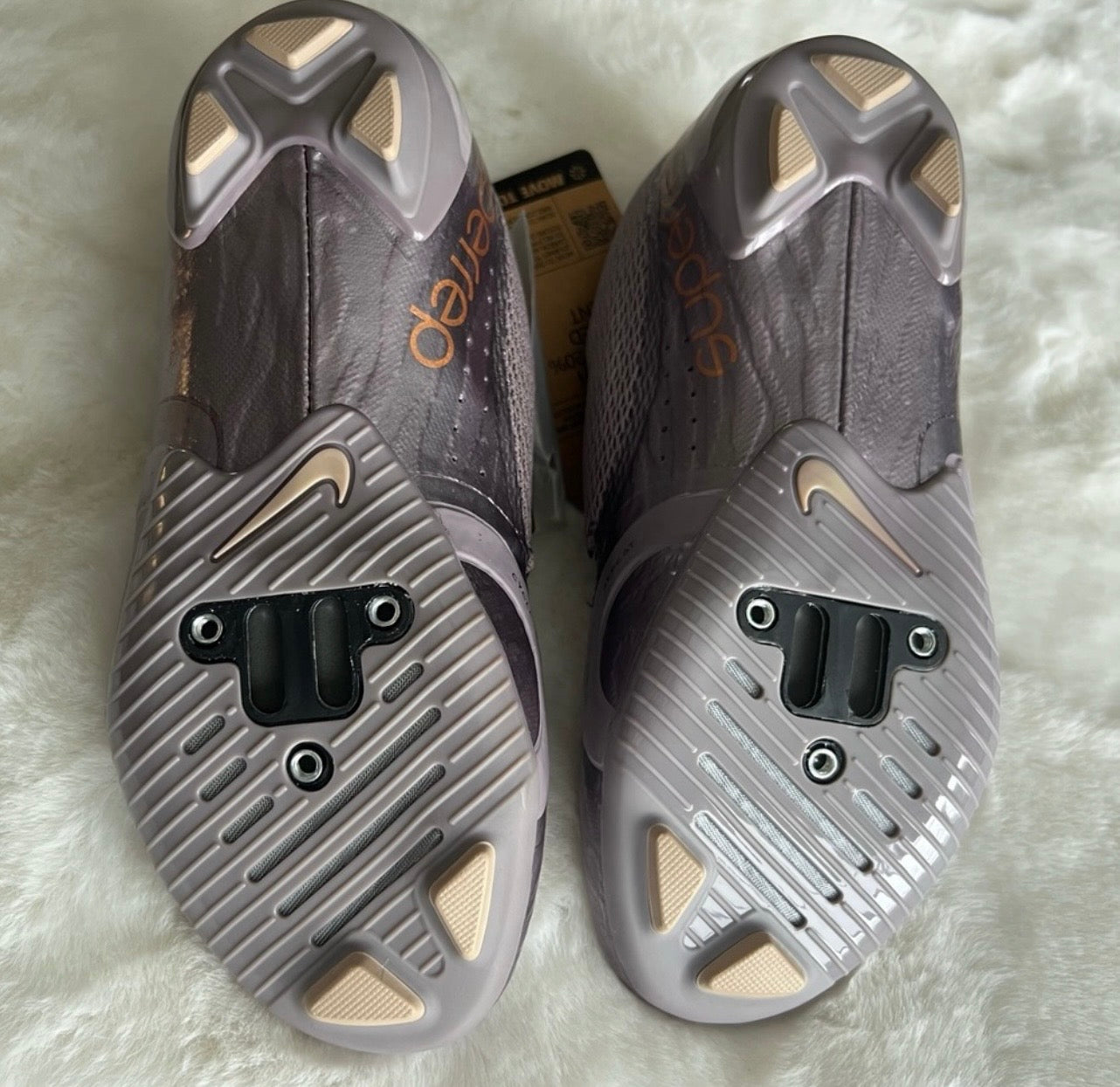 Nike Cycling Shoes - Size 6 Women's